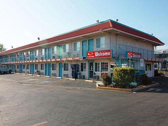 America'S Best Travel Inn Reno Exterior foto